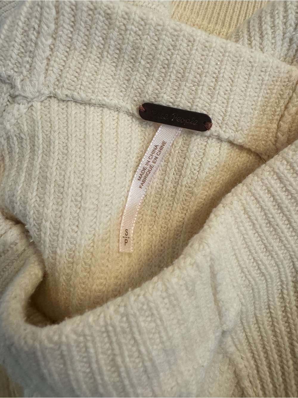 Free People // Cream Ribbed Knit Pullover - Size Small - Picture 4 of 6